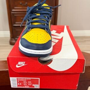 Nike adults Sneakers Yellow and Navy